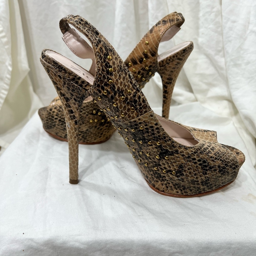 Zi Giny Animal Print Platform Amazingly Stunning And Sexy. Beautiful! Size 9☑️